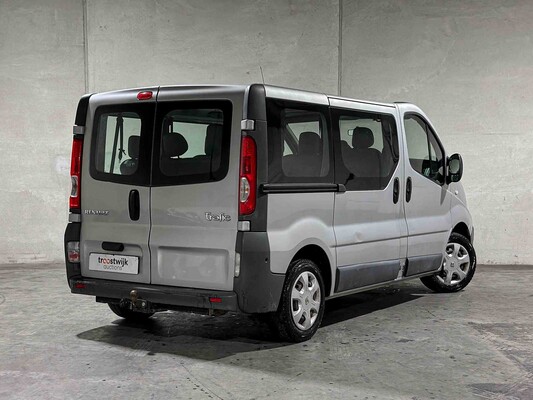 Renault Trafic Passenger 2.0 dCi T27 Authentique 9-Persoons 90pk 2011, 53-RTV-9