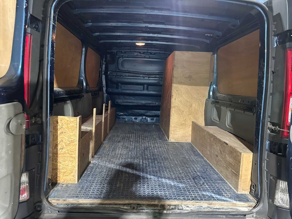 Nissan Primastar 2.0 dCi L2H1 Acenta AUTOMATIC 2011 Nutzfahrzeug, 2-VKX-66