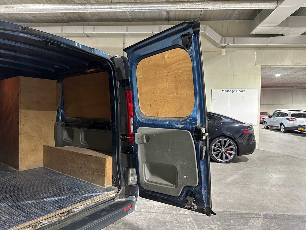 Nissan Primastar 2.0 dCi L2H1 Acenta AUTOMATIC 2011 Nutzfahrzeug, 2-VKX-66