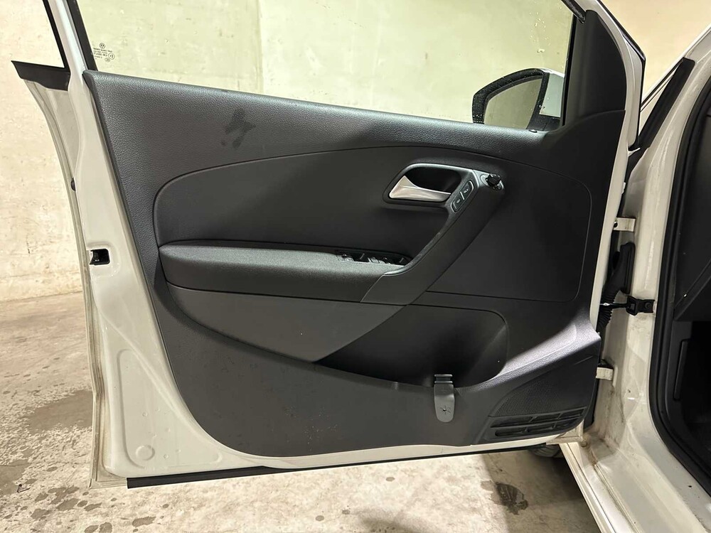 Volkswagen Polo 1.0 Bluemotion Edition (Automatik) 95PS 2015, HG-171-L