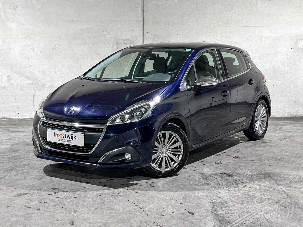 Peugeot 208 1.2 PureTech Blue Lease Executive 82PS 2018, SZ-856-B