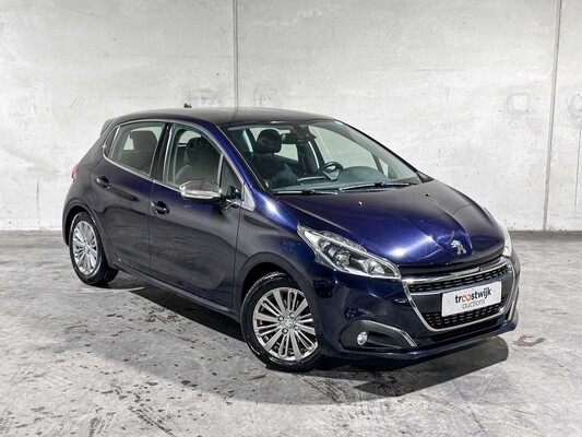 Peugeot 208 1.2 PureTech Blue Lease Executive 82pk 2018, SZ-856-B