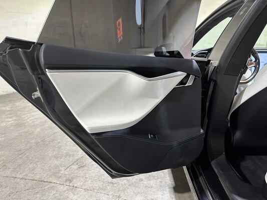 Tesla Model S 100D 417PS 2017 (Original-NL), RK-841-R