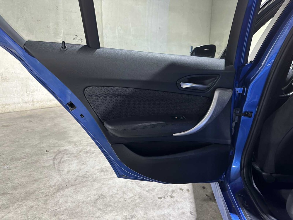 BMW M135i High Executive 320PS 320PS 2013 F20 1er, ZL-114-B