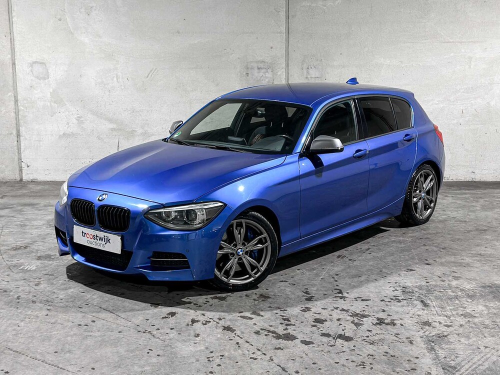 BMW M135i High Executive 320PS 320PS 2013 F20 1er, ZL-114-B