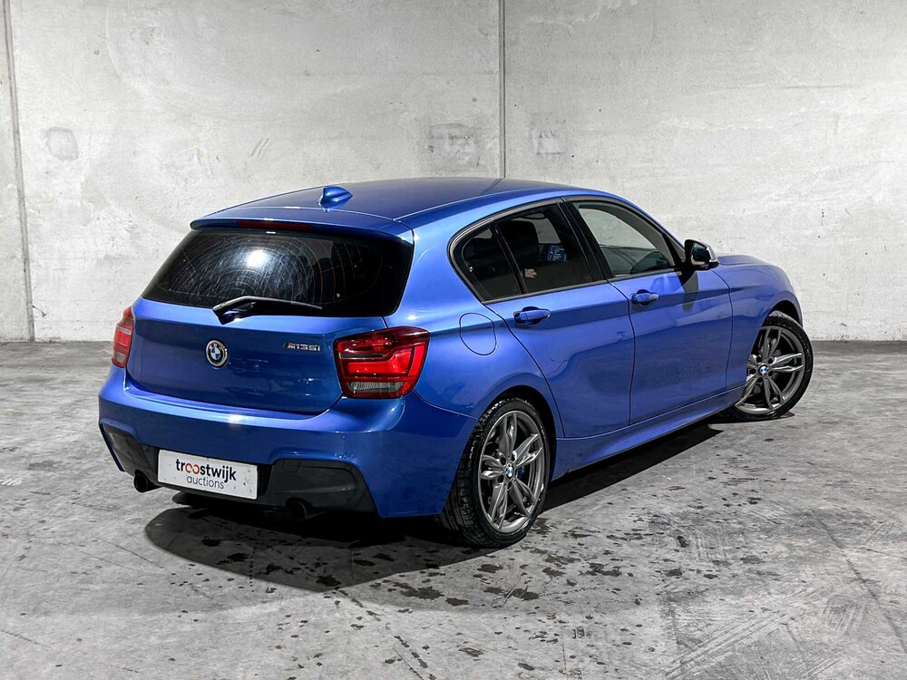 BMW M135i High Executive 320PS 320PS 2013 F20 1er, ZL-114-B