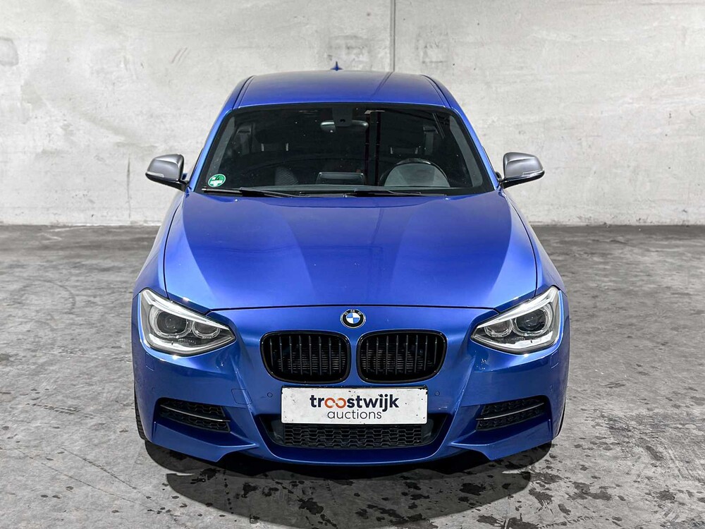 BMW M135i High Executive 320PS 320PS 2013 F20 1er, ZL-114-B