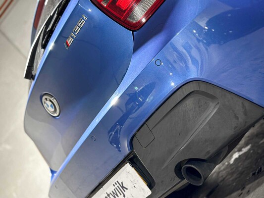 BMW M135i High Executive 320pk 320pk 2013 F20 1-serie, ZL-114-B