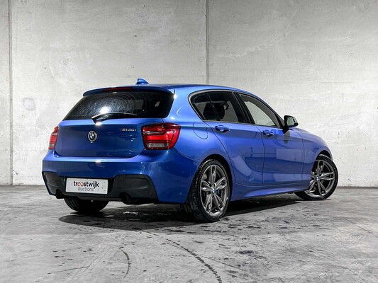 BMW M135i High Executive 320PS 320PS 2013 F20 1er, ZL-114-B