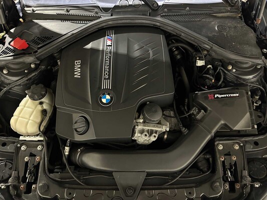 BMW M135i High Executive 320PS 320PS 2013 F20 1er, ZL-114-B
