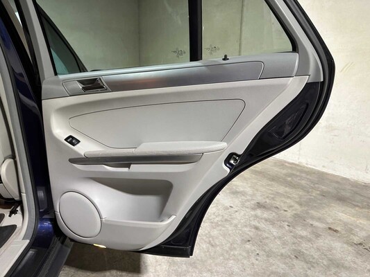 Mercedes-Benz ML500 5.0 V8 306PS 2006 M-Klasse, K-267-VB Youngtimer
