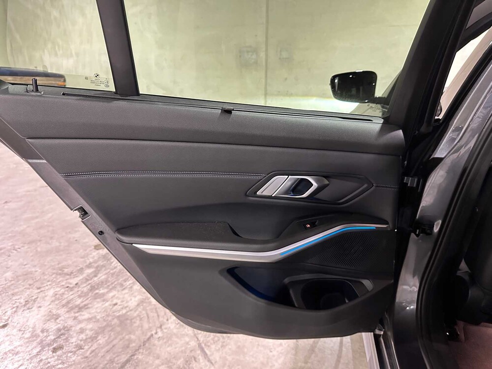BMW 330e Touring M-Sport Business Edition Plus 184PS 2022 3er G21, X-990-TH 