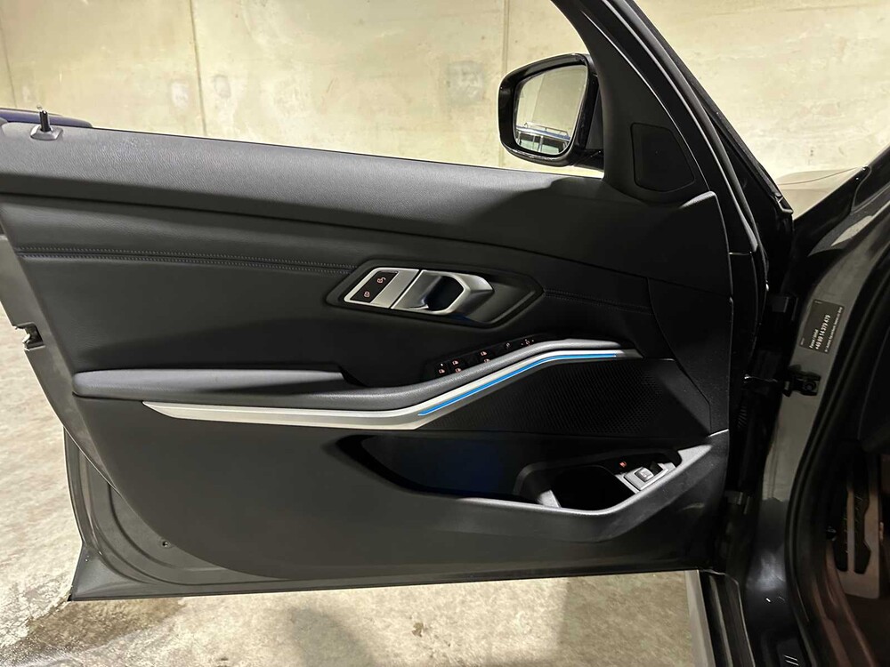 BMW 330e Touring M-Sport Business Edition Plus 184PS 2022 3er G21, X-990-TH 