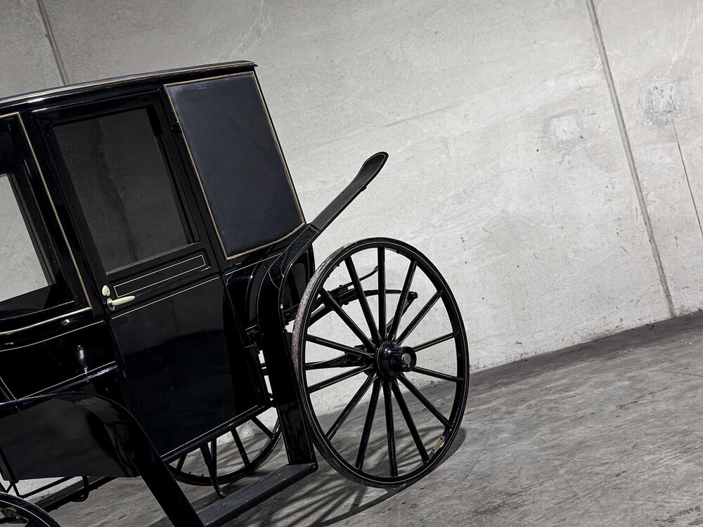 Kutsche Berline Klassische Pferdekutsche