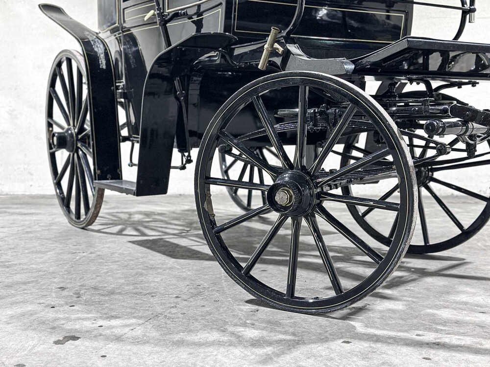 Kutsche Berline Klassische Pferdekutsche