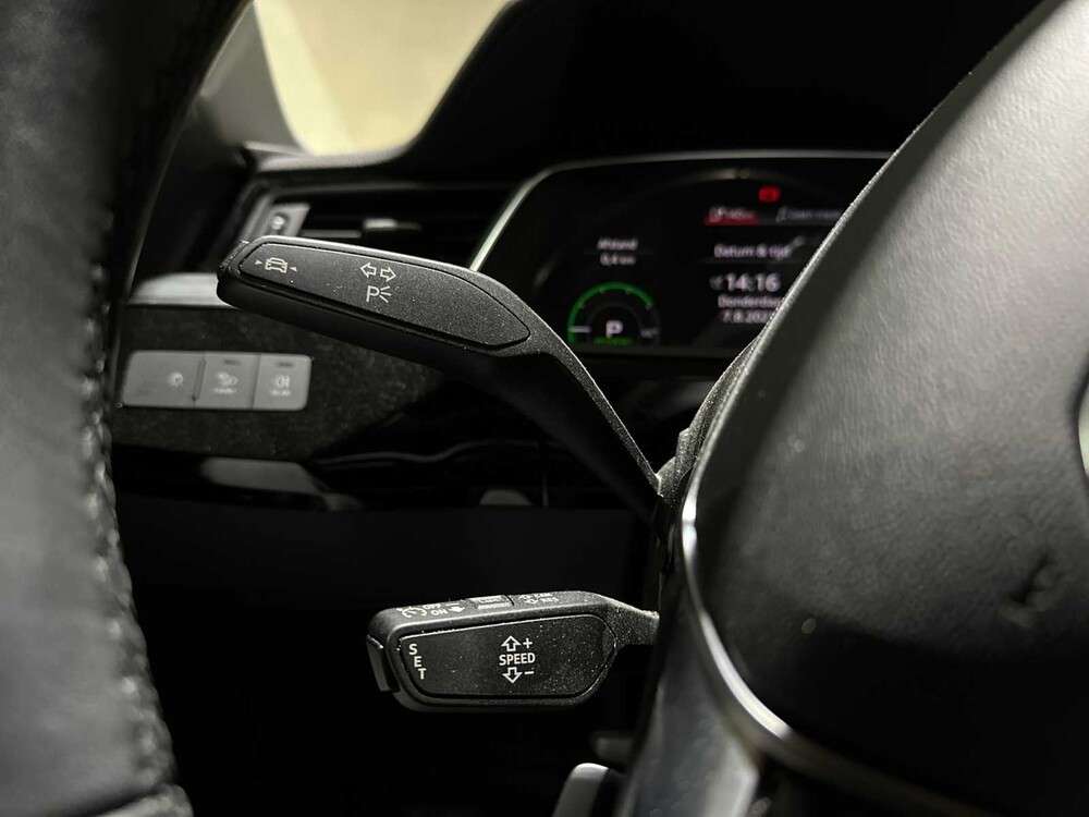 Audi Q8 e-tron 50 Quattro Edition 95 kWh 340pk 2023, S-106-PZ