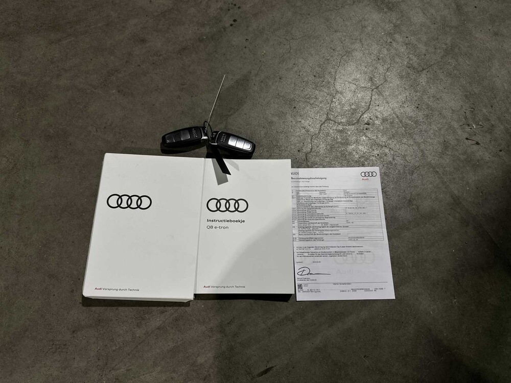 Audi Q8 e-tron 50 Quattro Edition 95 kWh 340pk 2023, S-106-PZ