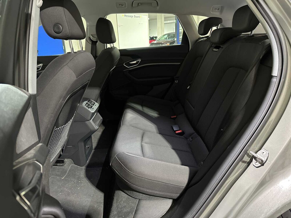 Audi Q8 e-tron 50 Quattro Edition 95 kWh 340pk 2023, S-106-PZ