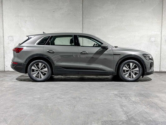 Audi Q8 e-tron 50 Quattro Edition 95 kWh 340pk 2023, S-106-PZ