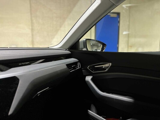 Audi Q8 e-tron 50 Quattro Edition 95 kWh 340pk 2023, S-106-PZ