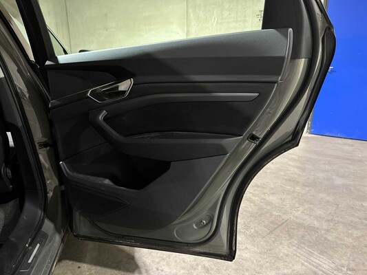 Audi Q8 e-tron 50 Quattro Edition 95 kWh 340pk 2023, S-106-PZ