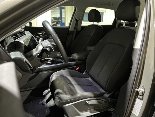 Audi Q8 e-tron 50 Quattro Edition 95 kWh 340pk 2023, S-106-PZ