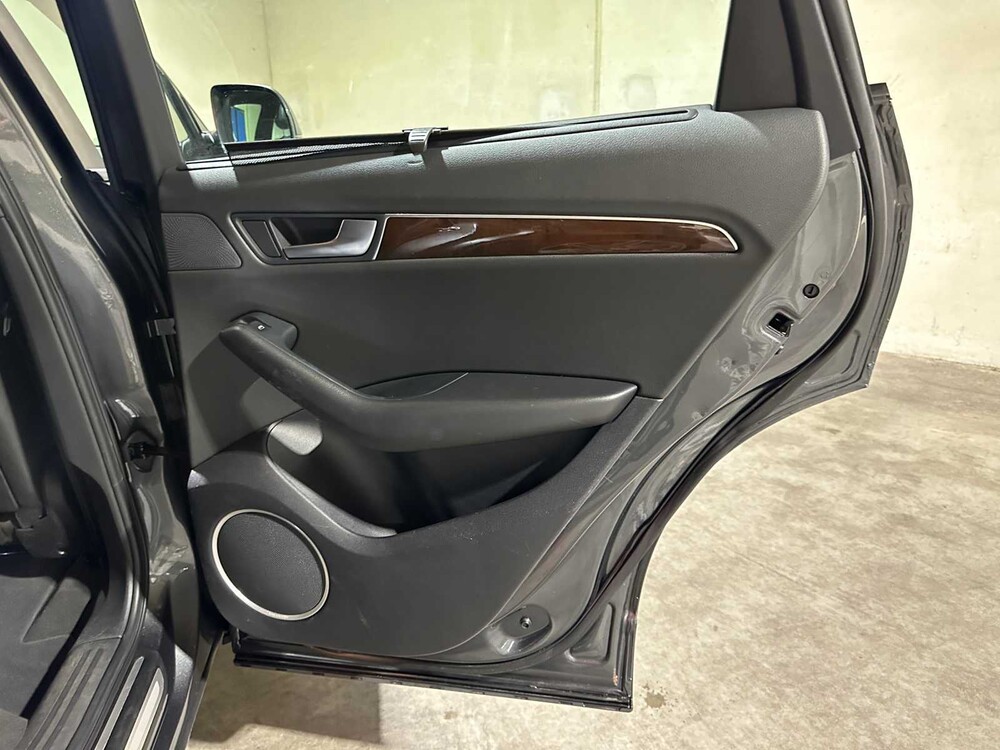 Audi Q5 3.2 FSI Quattro Pro Line 271pk 2010, 31-KLF-7