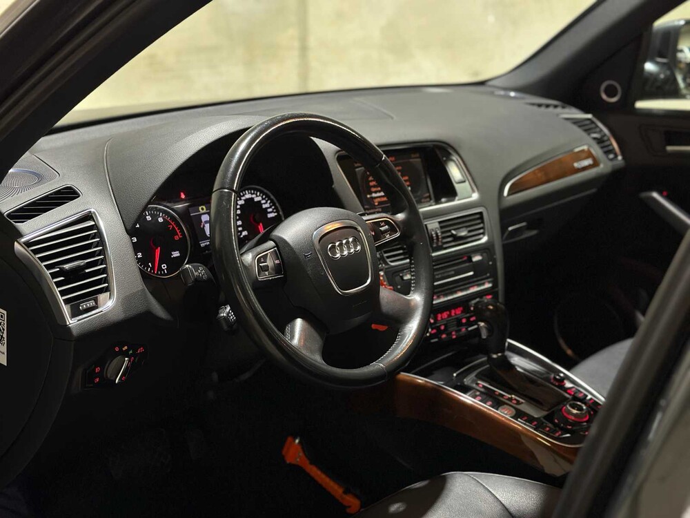 Audi Q5 3.2 FSI Quattro Pro Line 271pk 2010, 31-KLF-7