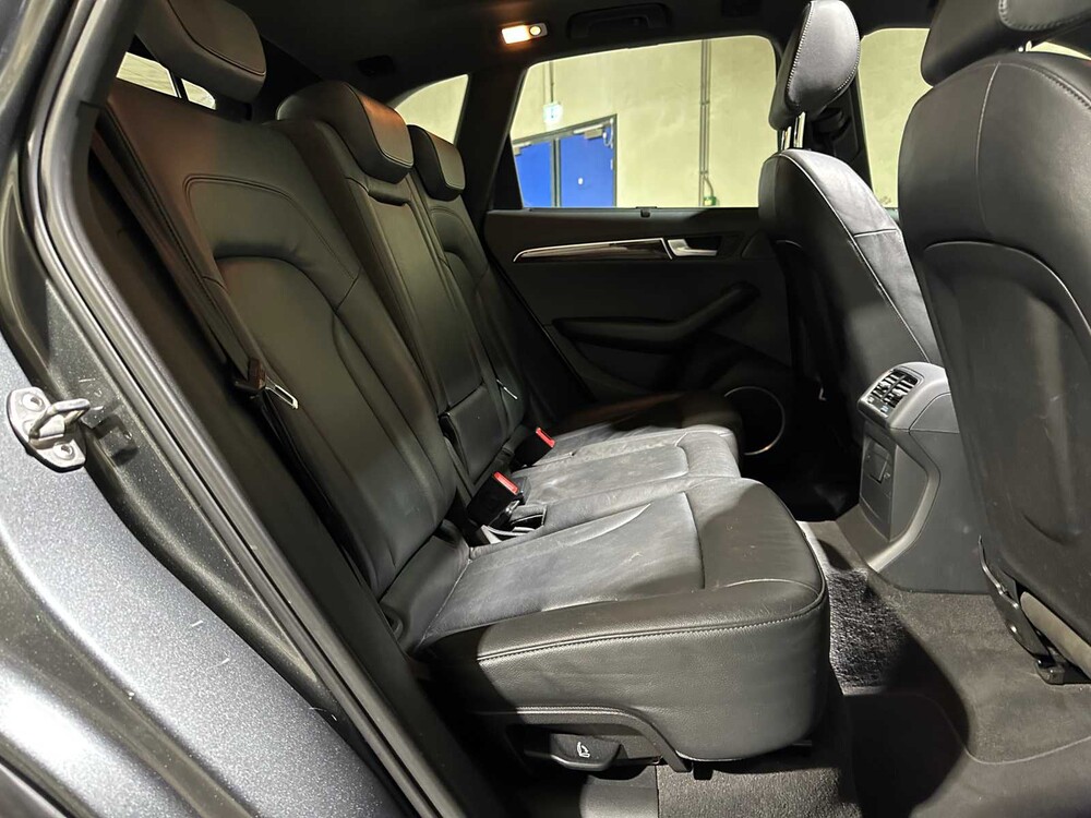 Audi Q5 3.2 FSI Quattro Pro Line 271pk 2010, 31-KLF-7
