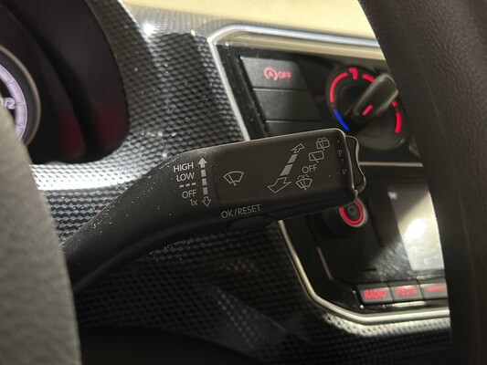 Volkswagen Up! 1.0 2020, H-628-RZ