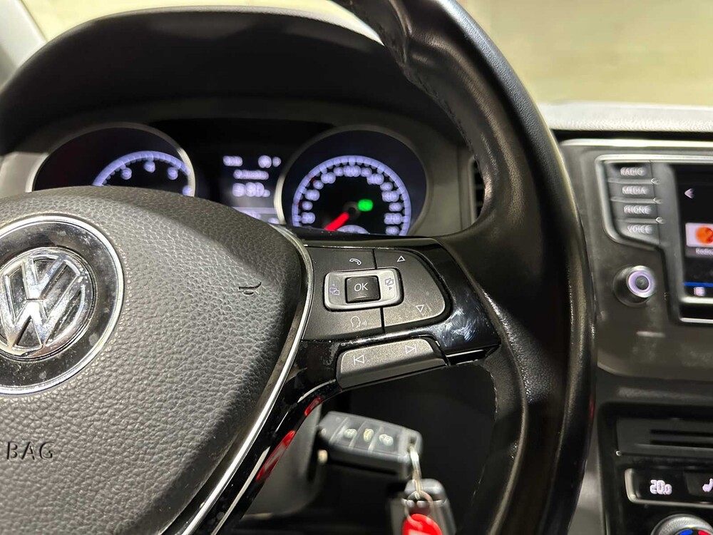 Volkswagen Golf Sportsvan 1.4 TSI Highline 125pk 2017, J-059-FG