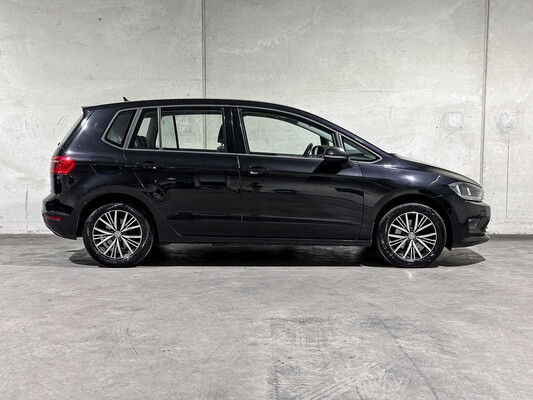 Volkswagen Golf Sportsvan 1.4 TSI Highline 125pk 2017, J-059-FG