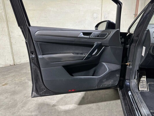 Volkswagen Golf Sportsvan 1.4 TSI Highline 125pk 2017, J-059-FG