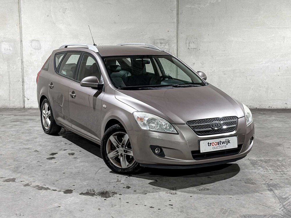 Kia cee'd Sporty Wagon 1.6 Business Edition 122pk 2008, 11-ZD-RF Youngtimer