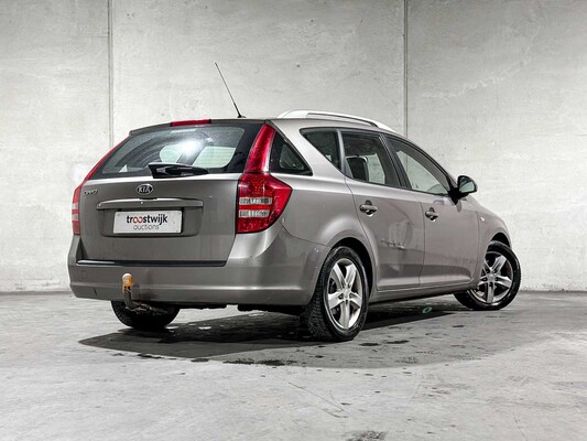 Kia cee'd Sporty Wagon 1.6 Business Edition 122pk 2008, 11-ZD-RF Youngtimer