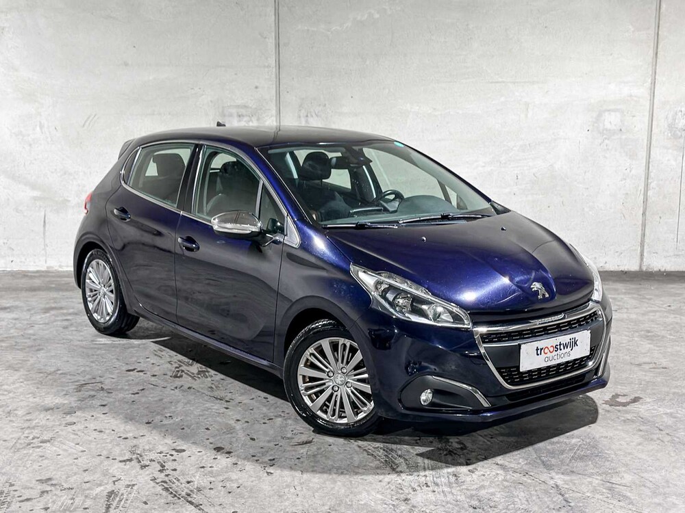 Peugeot 208 1.2 PureTech Blue Lease Executive 82pk 2018, SZ-856-B