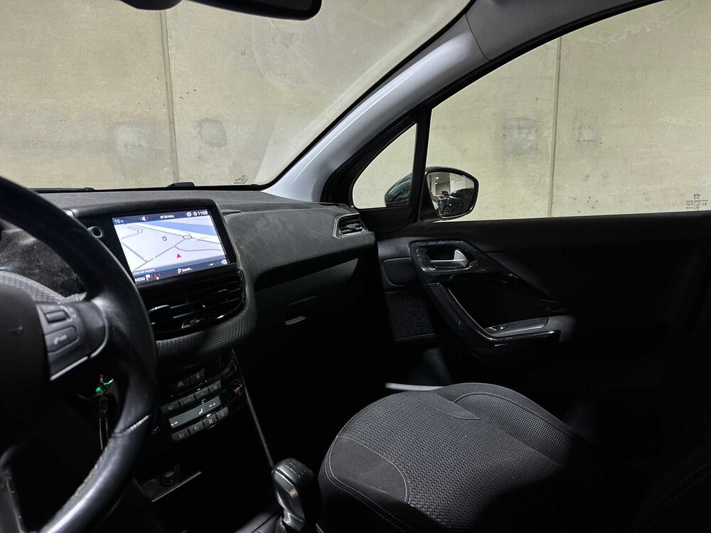 Peugeot 208 1.2 PureTech Blue Lease Executive 82pk 2018, SZ-856-B