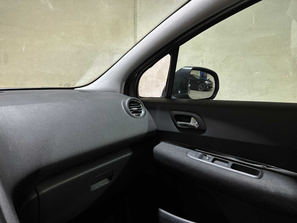 Peugeot 5008 1.2 PureTech Style 5p. 131pk 2015, GL-399-V