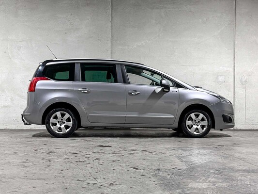Peugeot 5008 1.2 PureTech Style 5p. 131pk 2015, GL-399-V