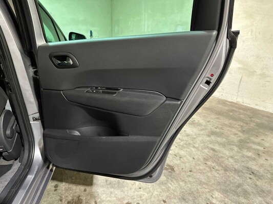 Peugeot 5008 1.2 PureTech Style 5p. 131pk 2015, GL-399-V