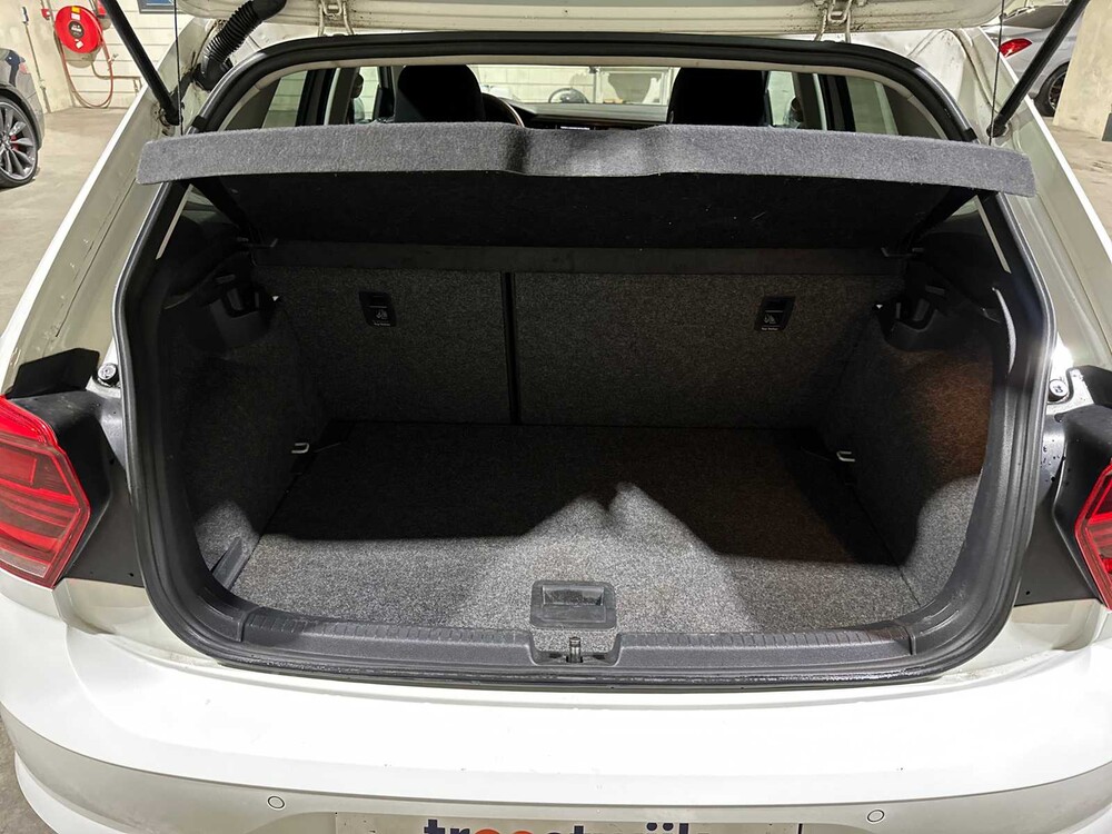 Volkswagen Polo 1.0 MPI Trendline 2018, J-227-SF