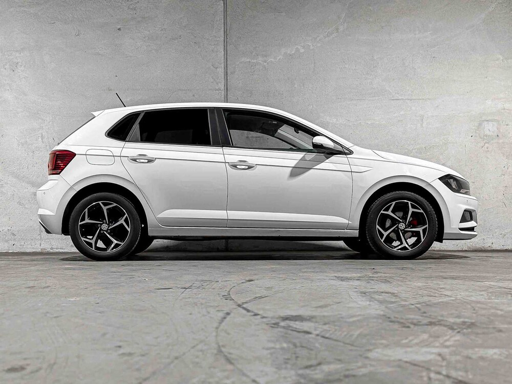 Volkswagen Polo 1.0 MPI Trendline 2018, J-227-SF