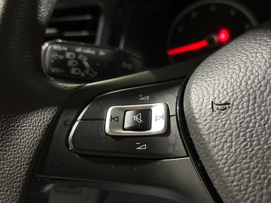 Volkswagen Polo 1.0 MPI Trendline 2018, J-227-SF