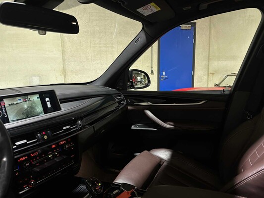 BMW X5 xDrive40d High Executive 313pk 2015, 4-ZGF-08