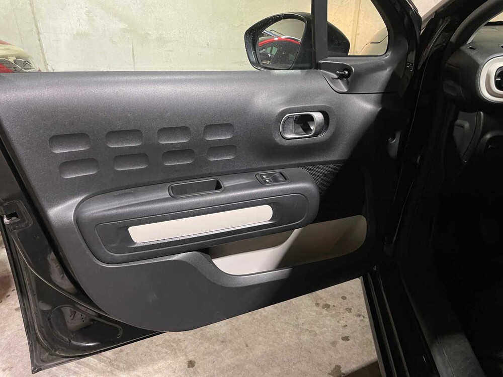 Citroen C3 1.2 PureTech Live 68pk 2017, PB-610-T