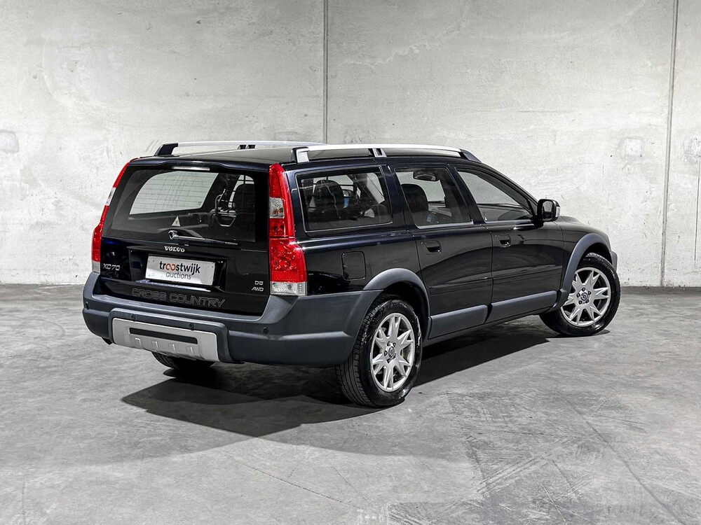 Volvo XC70 2.4 D5 Momentum -Automaat- 185pk 2007, 32-GFF-8 Youngtimer