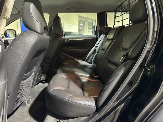 Volvo XC70 2.4 D5 Momentum -Automaat- 185pk 2007, 32-GFF-8 Youngtimer