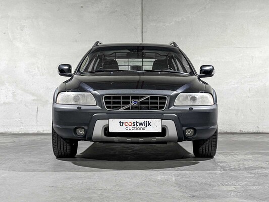 Volvo XC70 2.4 D5 Momentum -Automaat- 185pk 2007, 32-GFF-8 Youngtimer