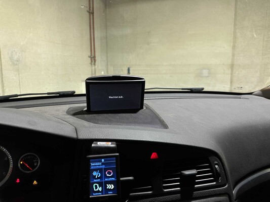 Volvo XC70 2.4 D5 Momentum -Automaat- 185pk 2007, 32-GFF-8 Youngtimer