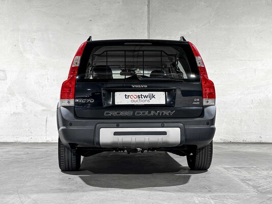 Volvo XC70 2.4 D5 Momentum -Automaat- 185pk 2007, 32-GFF-8 Youngtimer